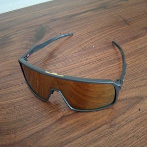 Oakley Sutro Gold